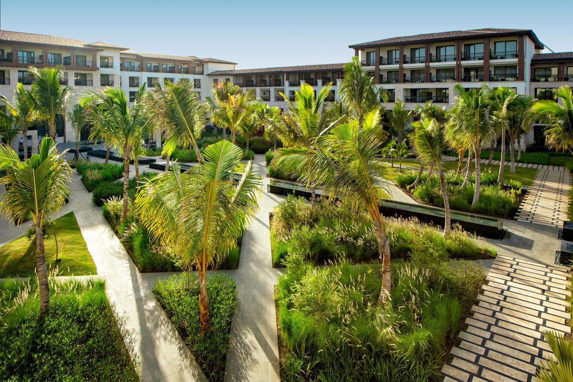 Unique Club At Lopesan Costa Bavaro Resort Punta Cana Exterior photo